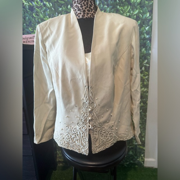 R&M Richards Jackets & Blazers - Elegant Cream Embroidered Women's Jacket p69